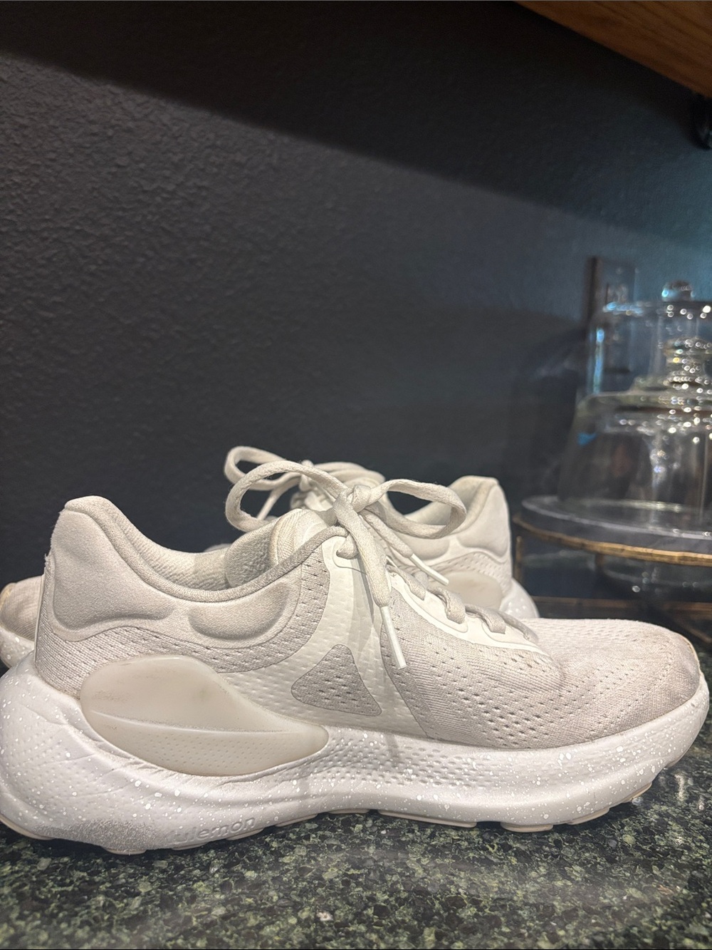 Lululemon Beyondfeel Run shoes - Picture 3 of 8